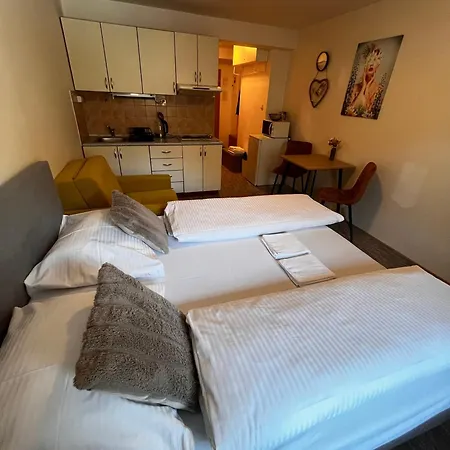 Pod Magurou Apartamento *